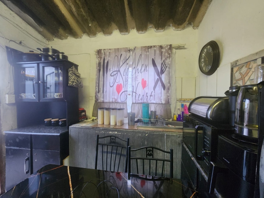 2 Bedroom Property for Sale in Pacaltsdorp Western Cape